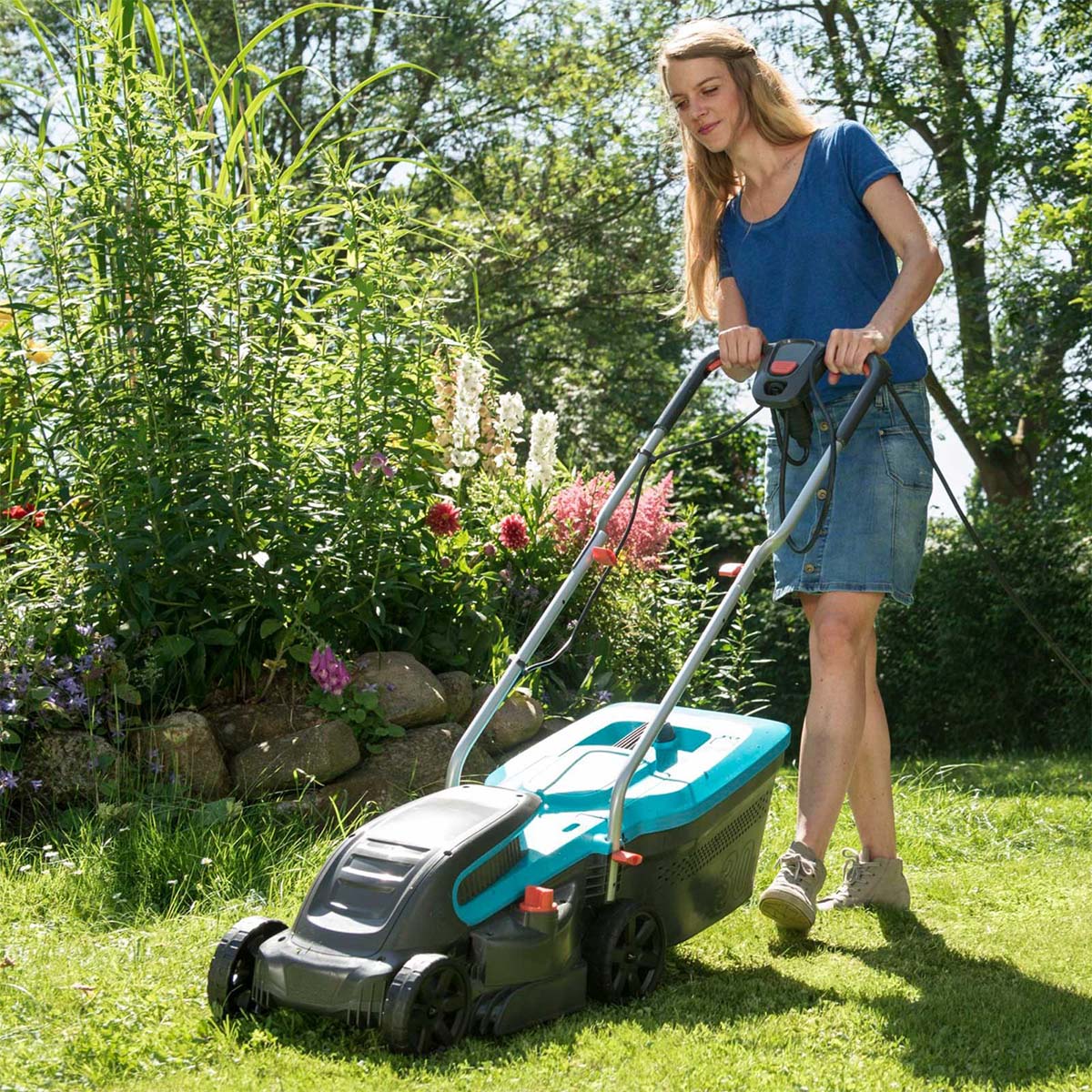 Máy cắt cỏ chạy điện 1200W Gardena 05032-20