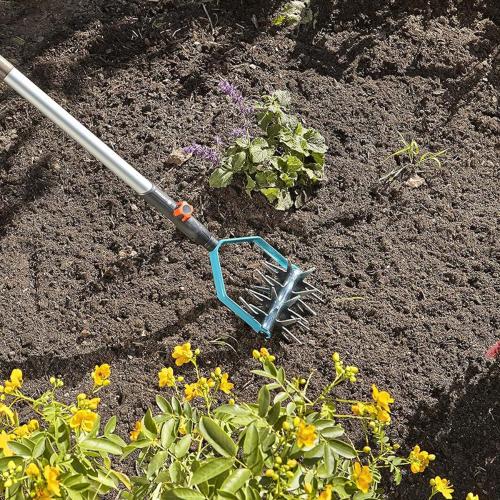 Đầu xới và làm tơi đất Gardena 03195-20