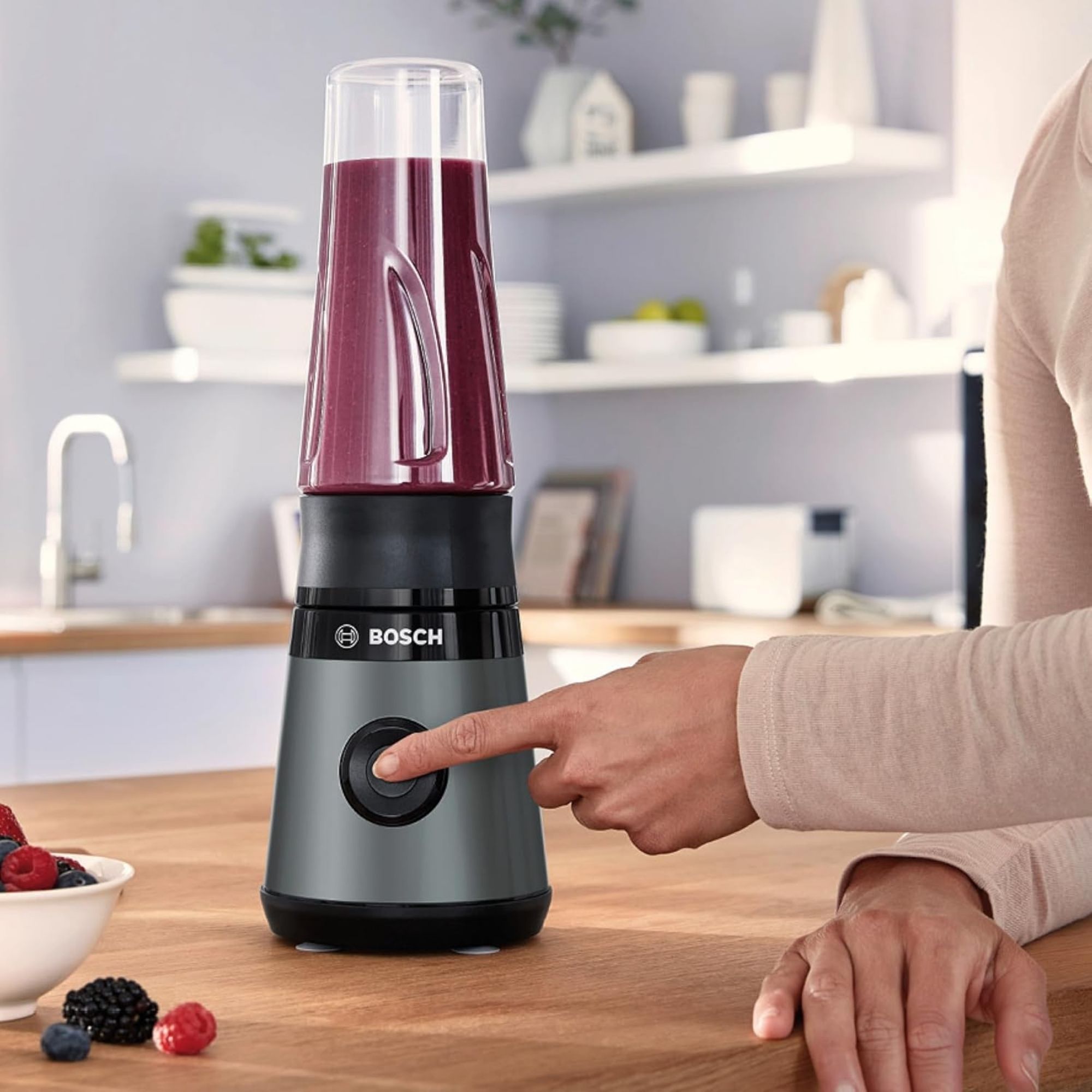Máy Xay Sinh Tố Mini Bosch MMB2111S Chính Hãng - Giải Pháp Xay Nhuyễn Nhanh Chóng