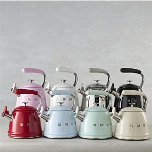 Ấm Đun Bếp Từ SMEG 2.3L Có Còi - Điểm Nhấn Cổ Điển Cho Không Gian Bếp Hiện Đại