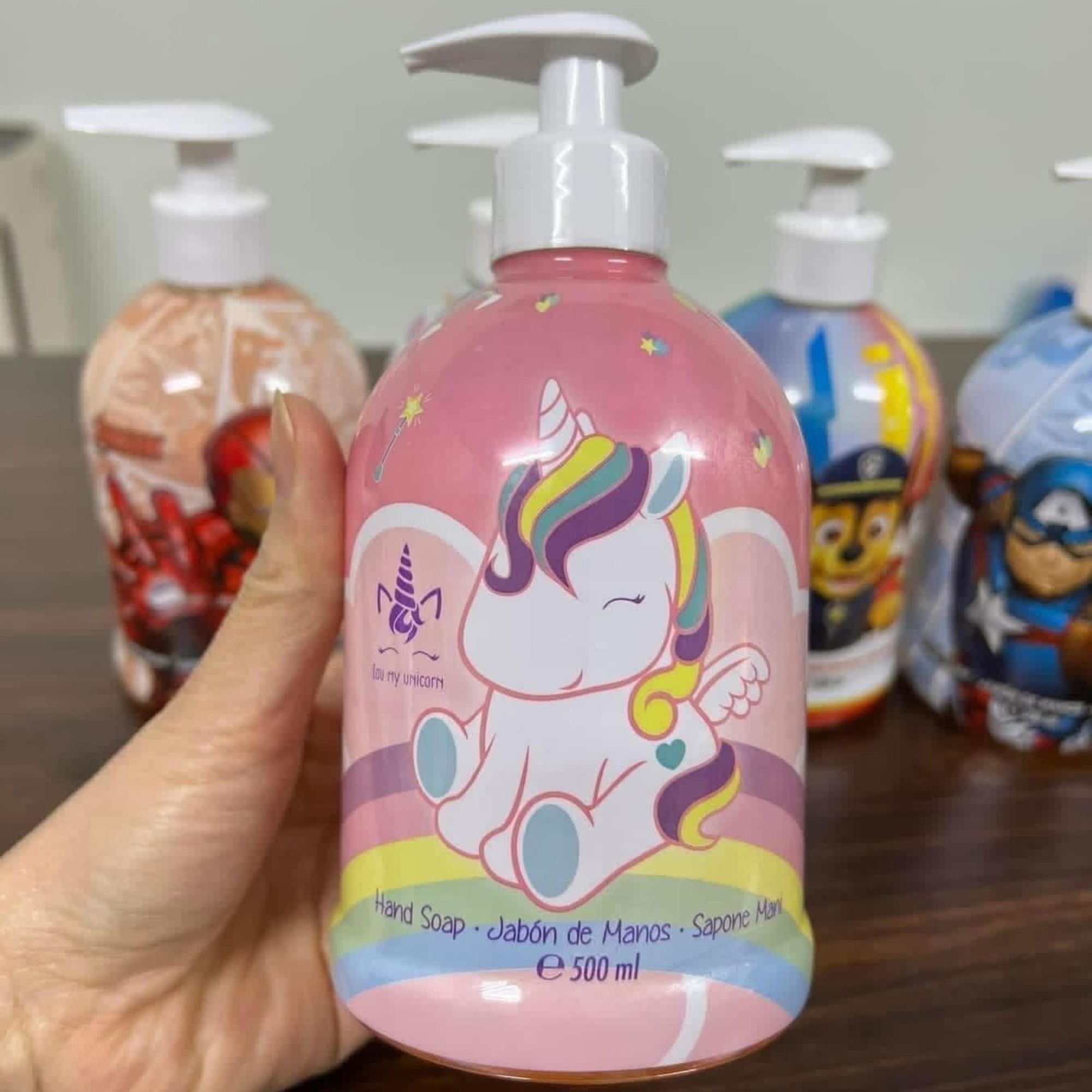 Nước Rửa Tay Trẻ Em AirVal 500ml - Chuẩn Mực Chăm Sóc Da Liễu Chuyên Sâu