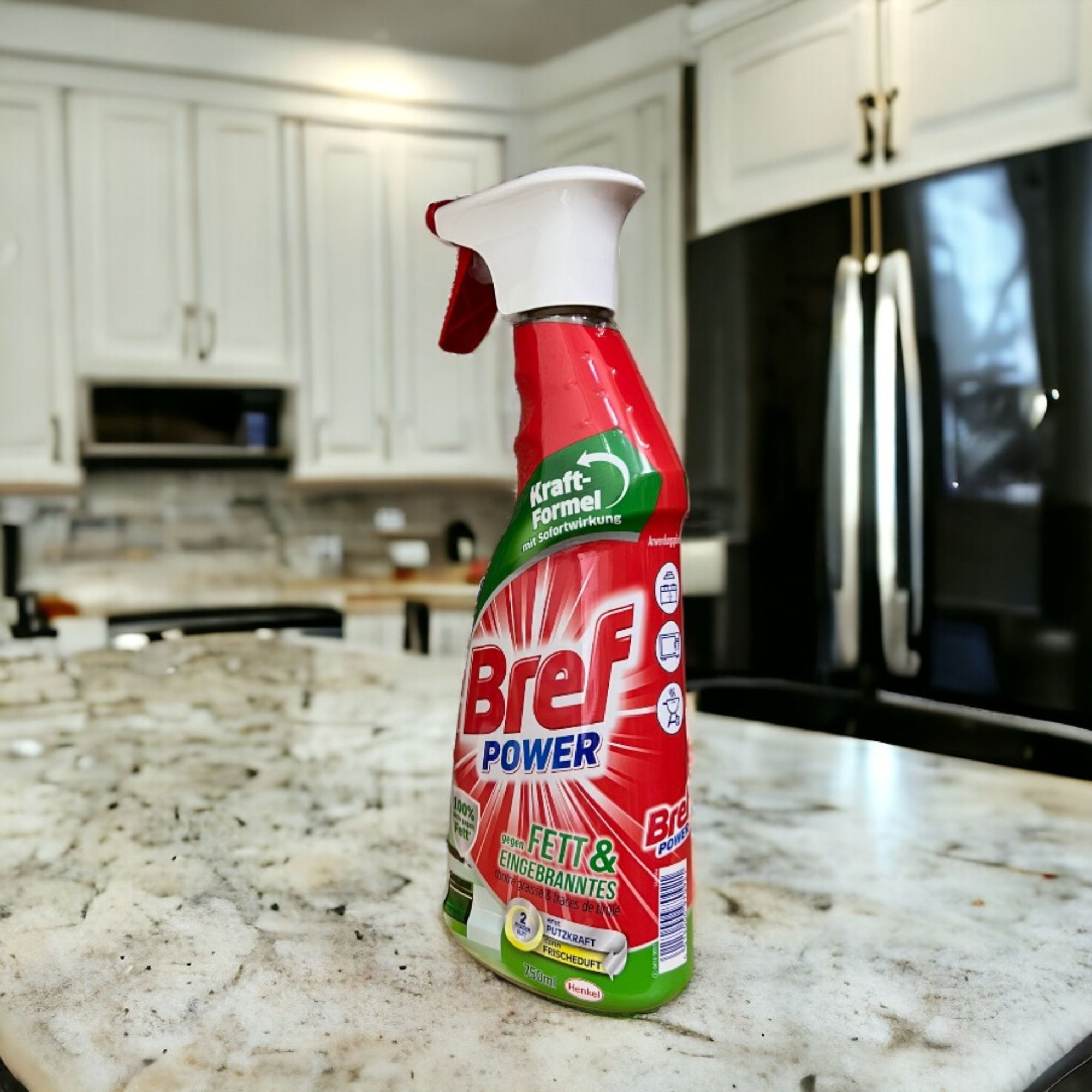 Xịt Bref Tẩy Rửa Dầu Mỡ Nhà Bếp Siêu Sạch 750ml Nhập Khẩu Đức