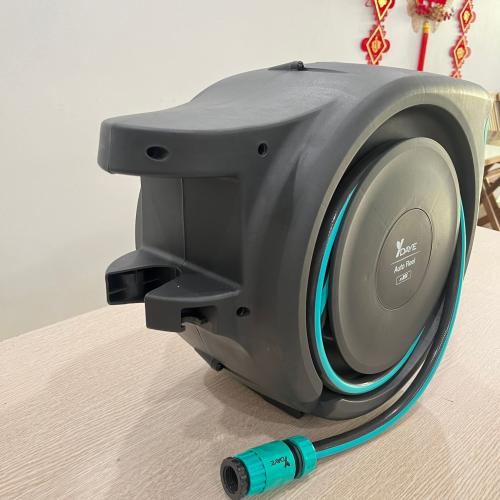 Bộ Rulo Vòi Tưới Tự Thu DAYE 15m - Giải Pháp Chăm Sóc Sân Vườn Tiện Ích Toàn Diện