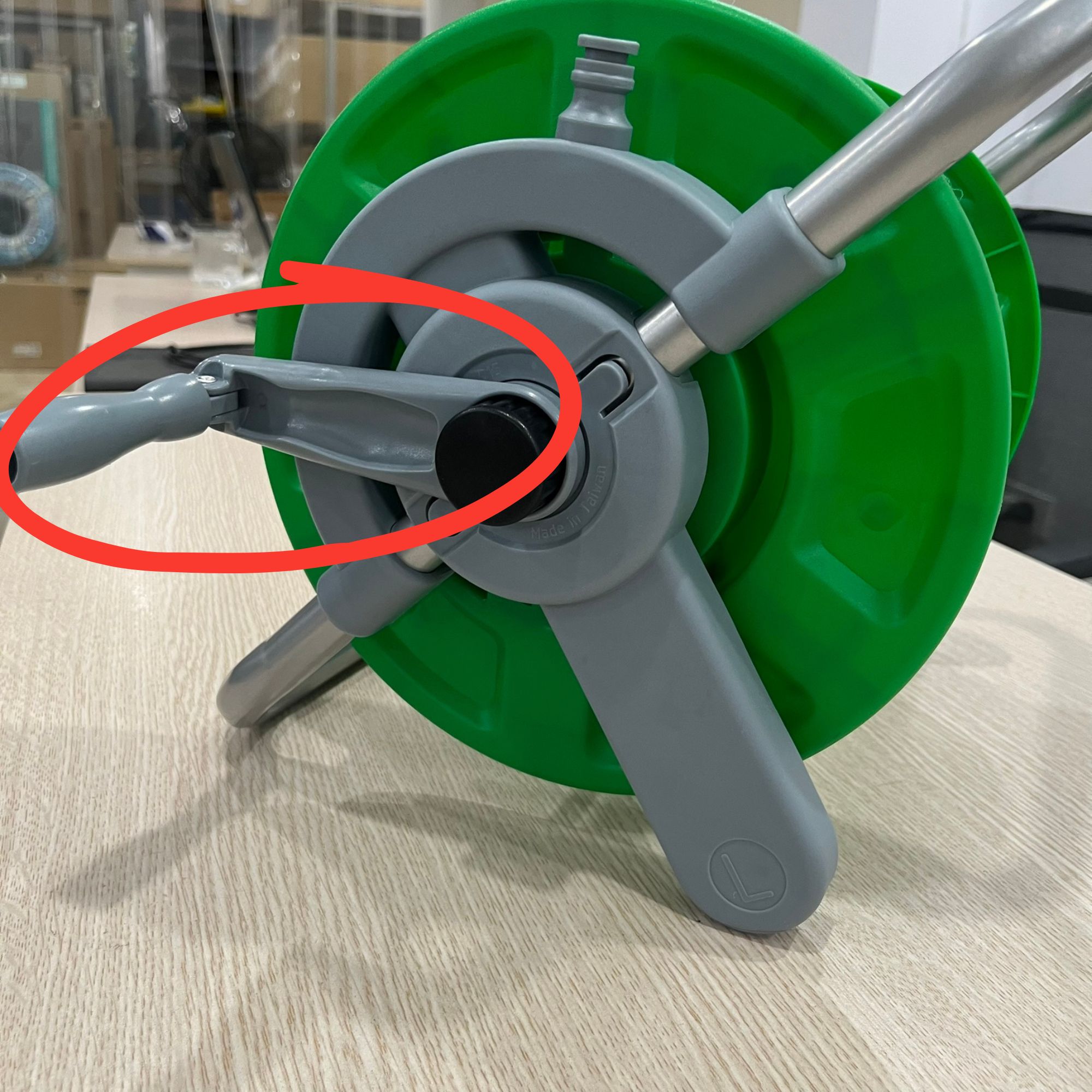 Rulo Cuộn Ống Nước AquaMate HR-415 - Điểm Nhấn Tinh Tế Cho Khu Vườn Hiện Đại